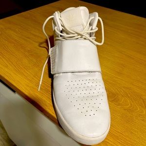 Adidas tubular Invader strap White